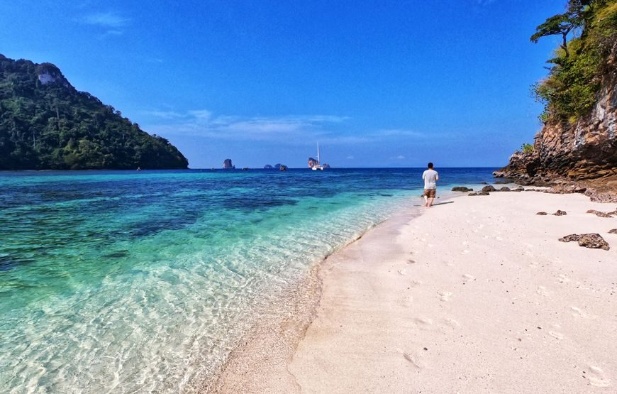 4 Islands Tour by Longtail Boat