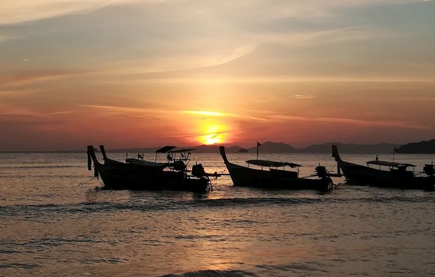 7 Islands Sunset Tour by Speed Boat